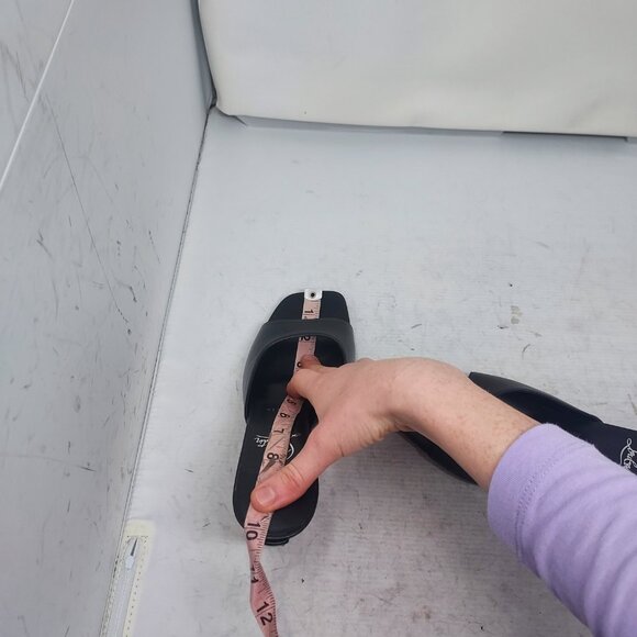 Christian Louboutin Black Condora Leather Heel Sandal - Picture 7 of 13